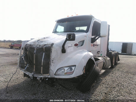 Peterbilt Salvaged Trucks - Second Truck Parts