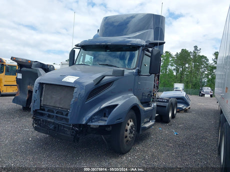 Volvo Salvaged Trucks - Second Truck Parts