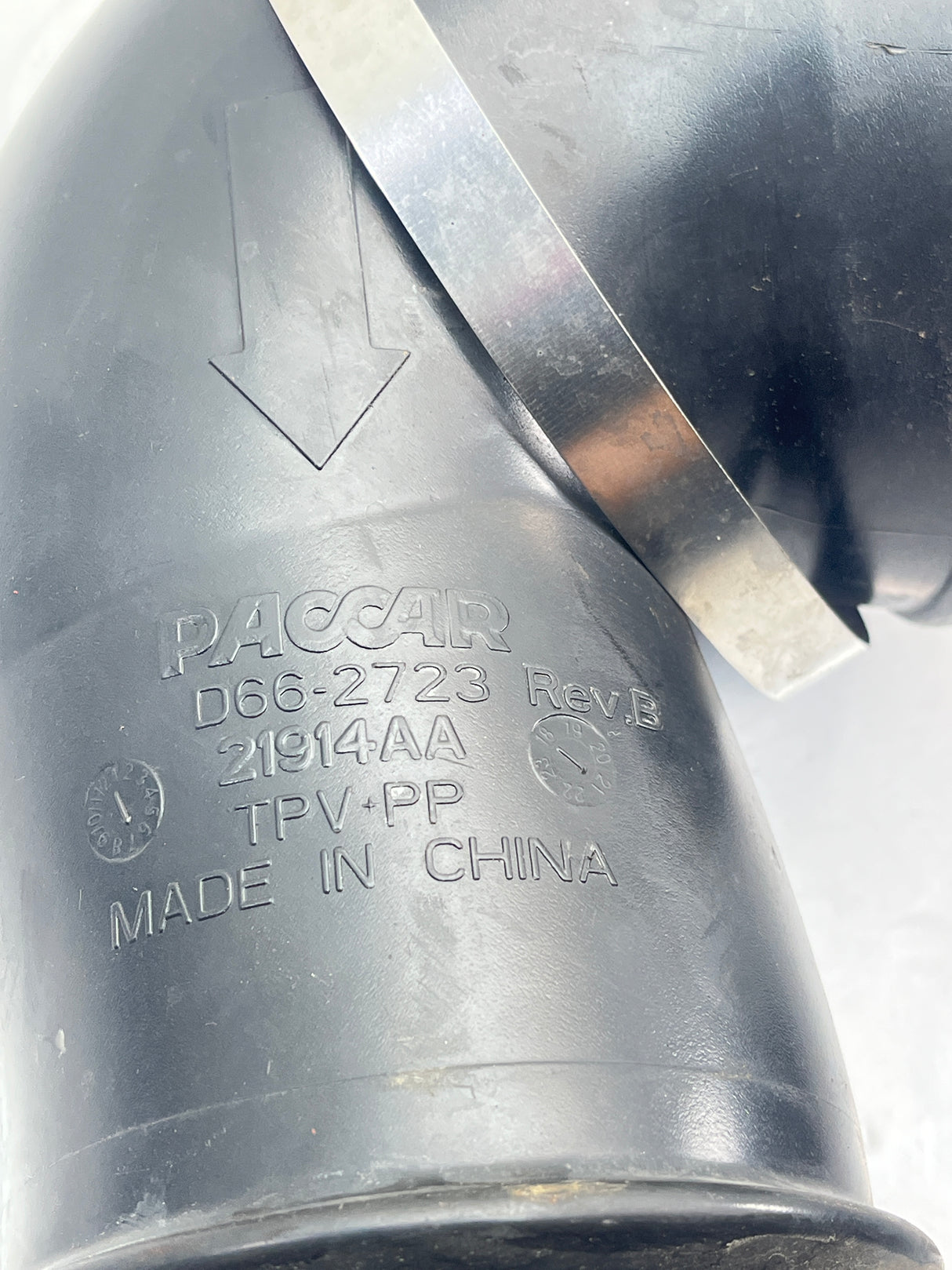 D66-2723 Genuine Paccar Air Intake Pipe
