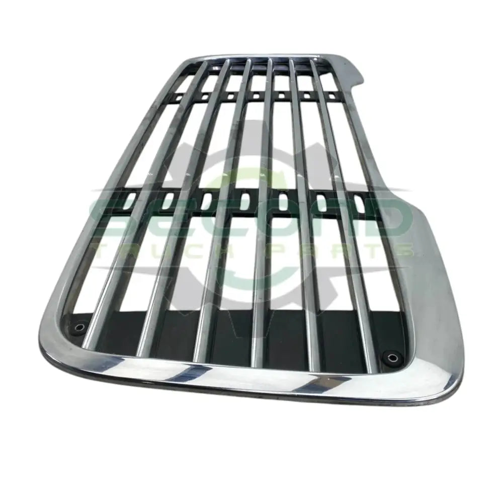 17-14787-000 Genuine Freightliner Grille - Second Truck Parts
