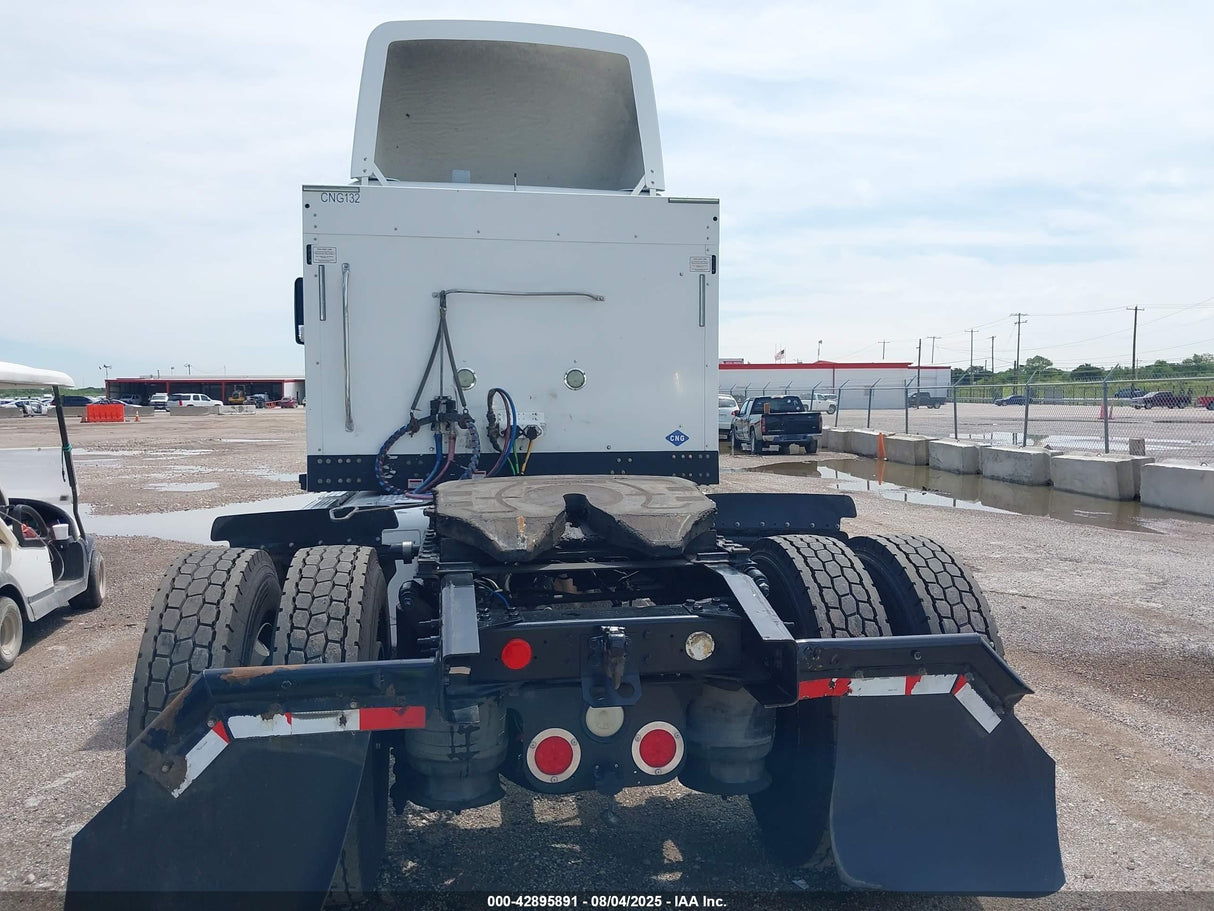 2015 Freightliner Cascadia - Second Truck Parts