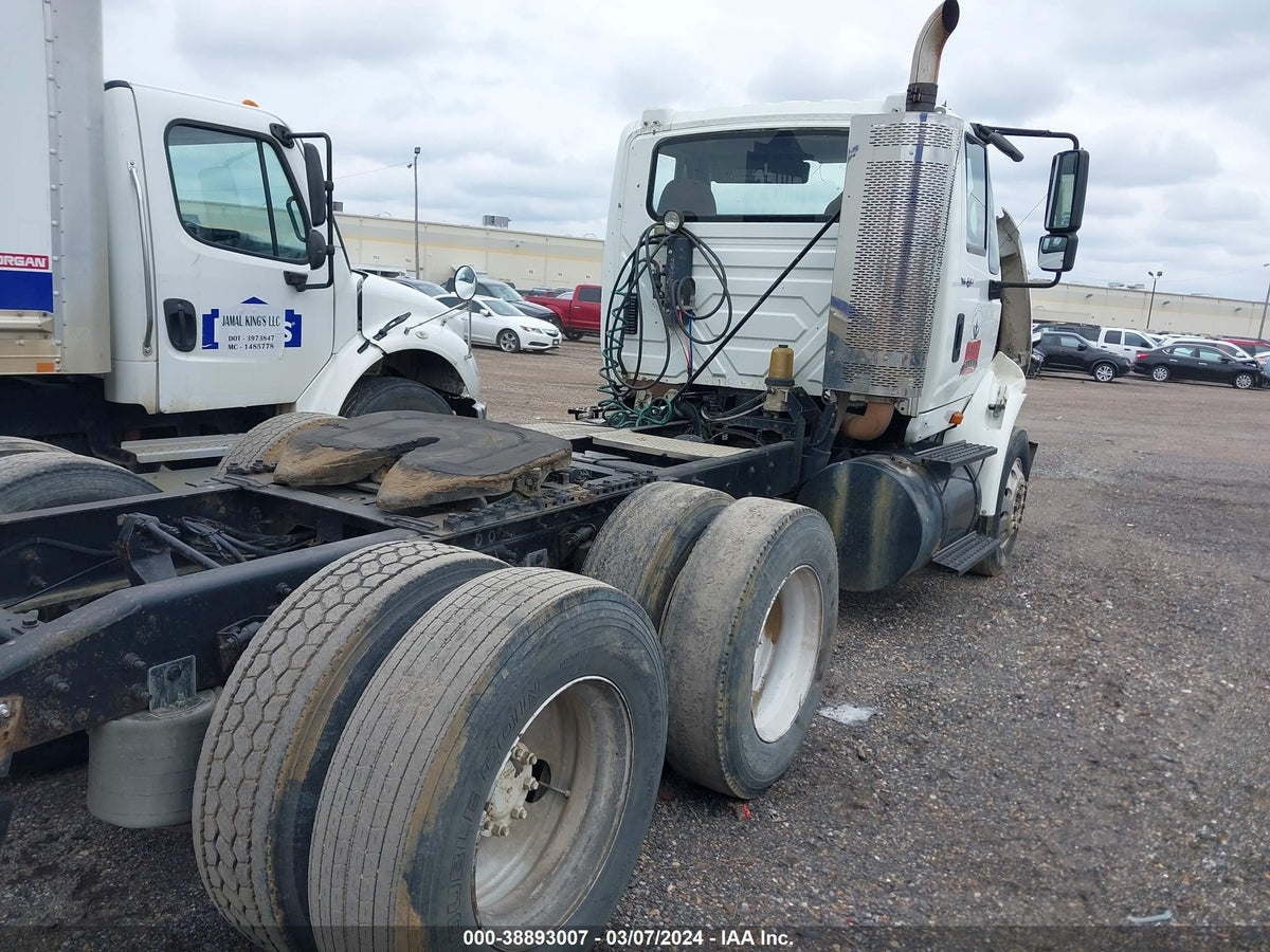 2009 INTERNATIONAL 8600 3.9 RATIO - Second Truck Parts