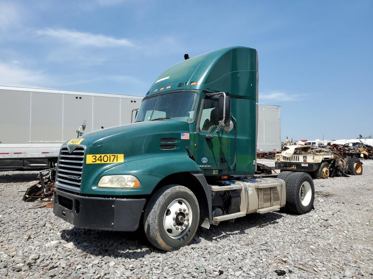 2015 Mack CXU600 Green - Second Truck Parts