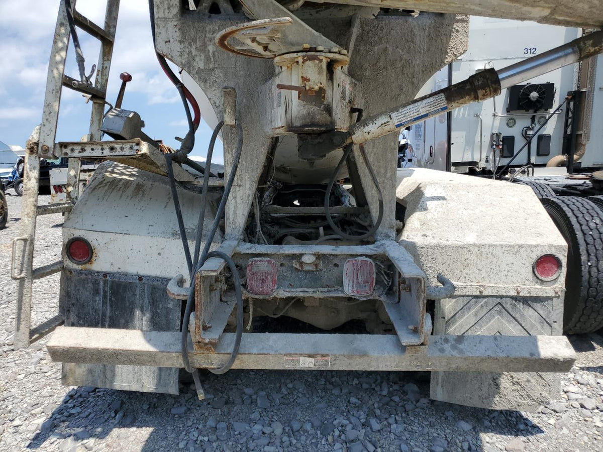 2006 MACK CV713 - Second Truck Parts