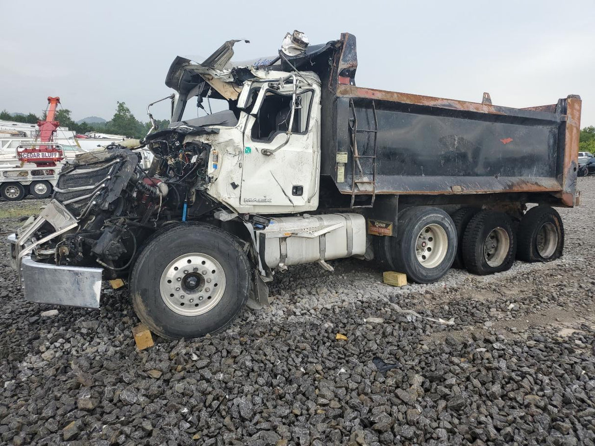 2016 MACK GU813 - Second Truck Parts