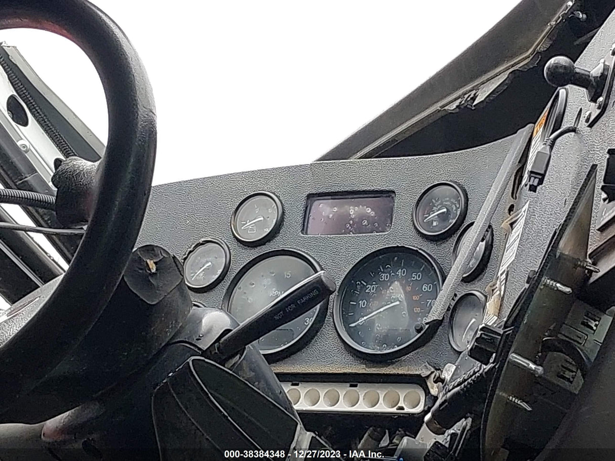 2015 PETERBILT 365 5.63 RATIO - Second Truck Parts