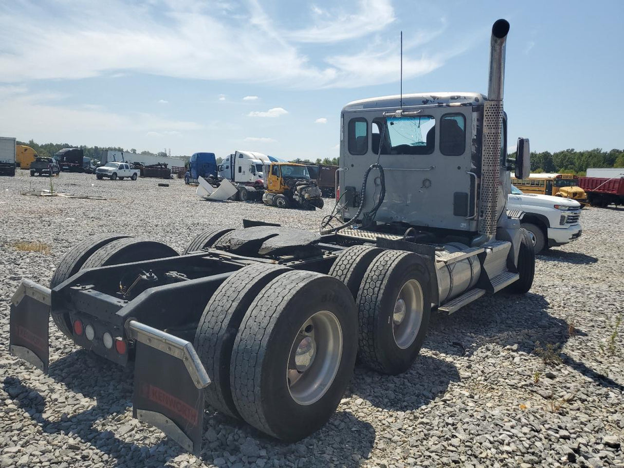 2016 Kenworth 310 - Second Truck Parts