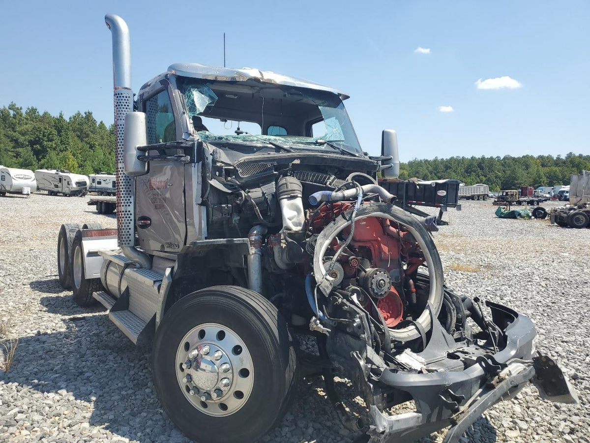2016 Kenworth 310 - Second Truck Parts