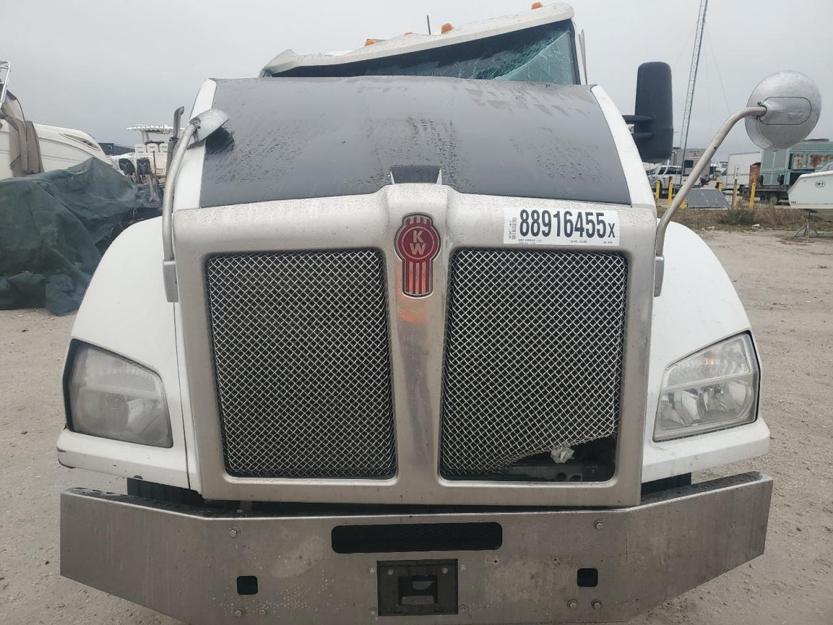 2019 Kenworth T880 - Second Truck Parts