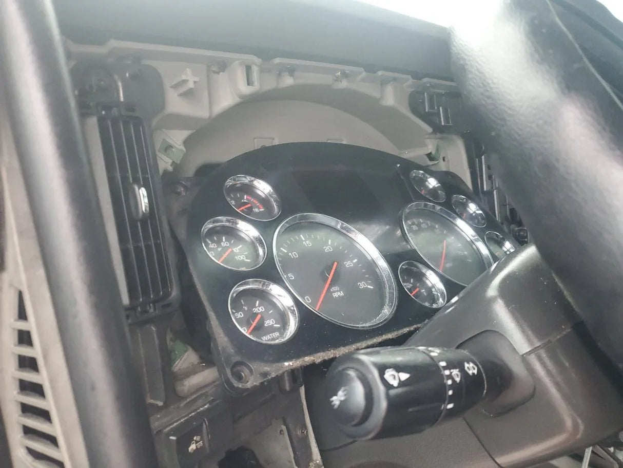 2019 Kenworth T880 - Second Truck Parts