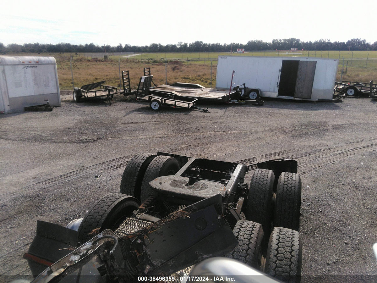 2015 PETERBILT 579 MX13 475HP RATIO 3.36 - Second Truck Parts
