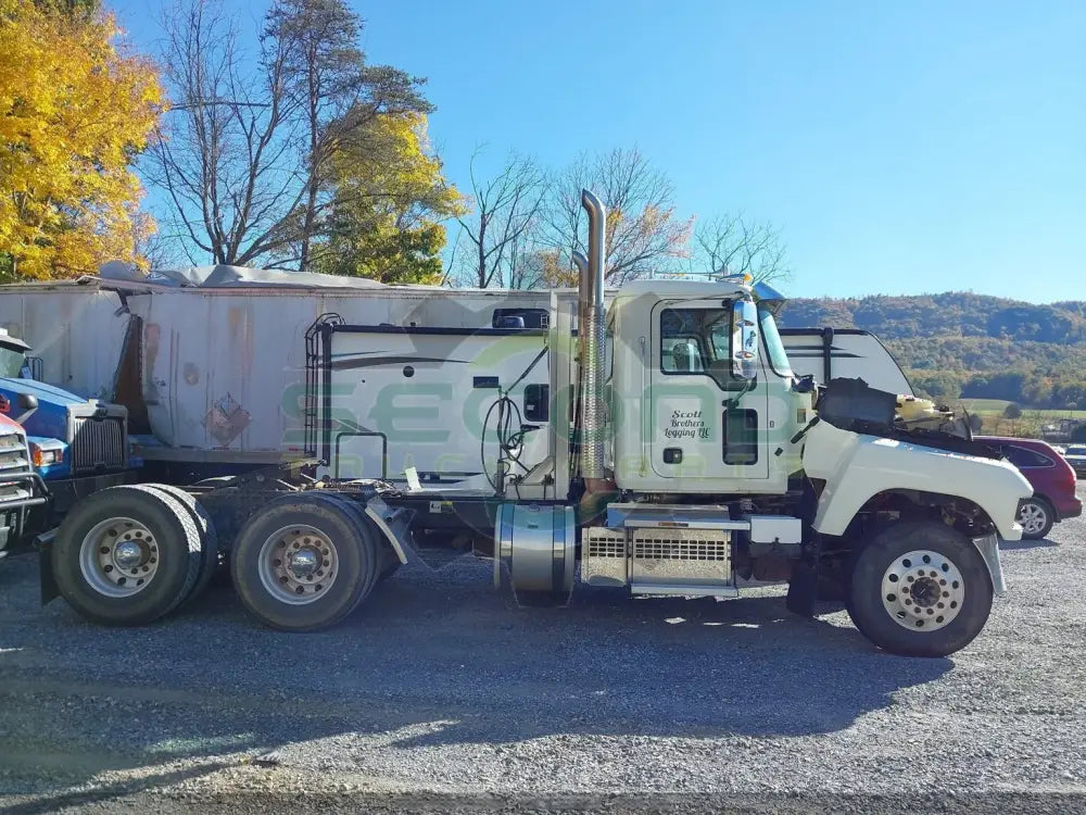 2022 MACK PINNACLE - Second Truck Parts