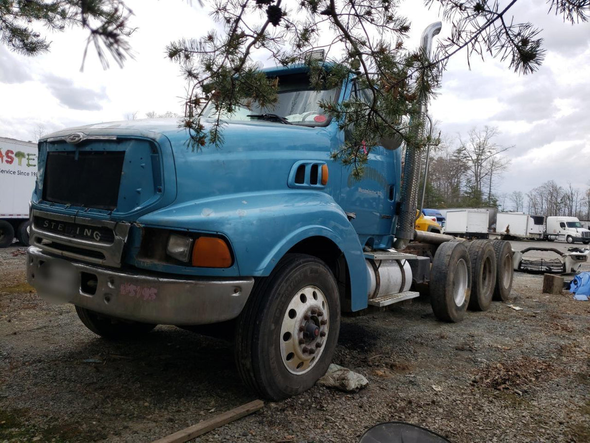 2000 STERLING LT9500 - Second Truck Parts