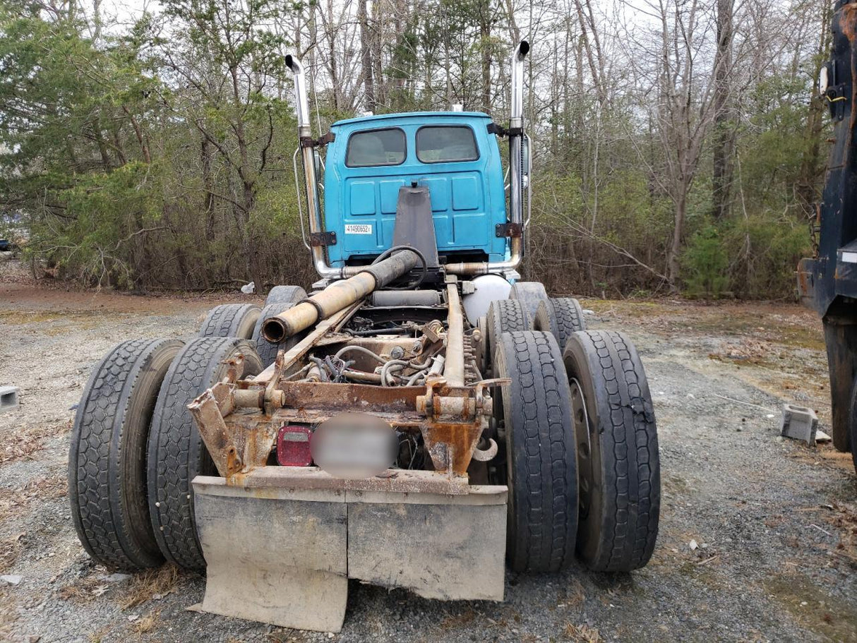 2000 STERLING LT9500 - Second Truck Parts