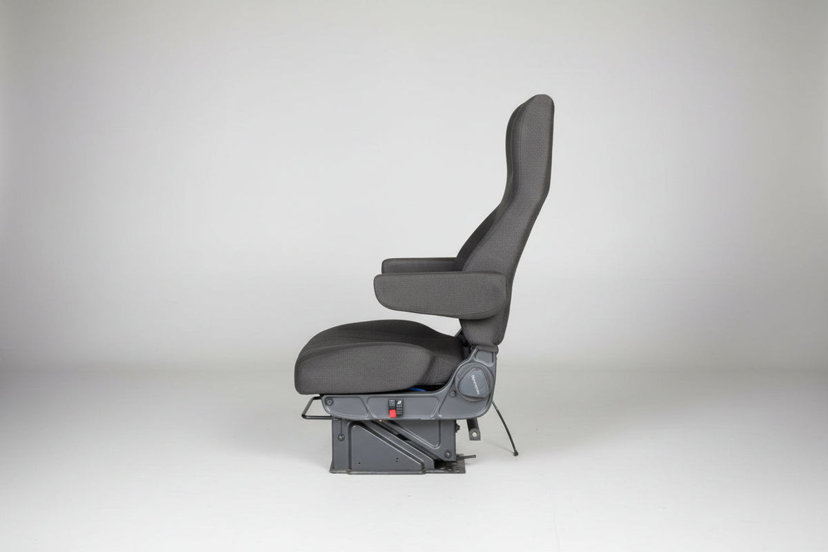 Duroshox 2195 20” Black Captain Air Ride Truck Driver Seat P/N 324696-01 - Second Truck Parts