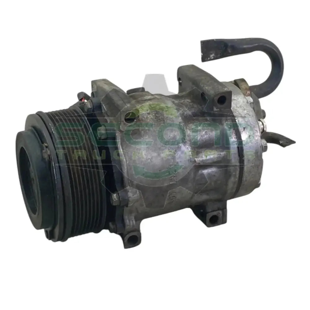 3611894C91 Genuine International Air Conditioner Compressor - Second Truck Parts