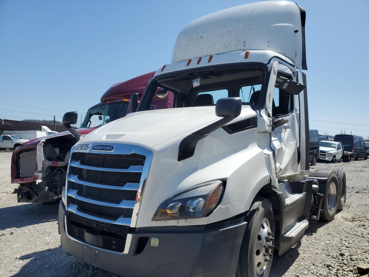 2024 Freightliner Cascadia 116 - Second Truck Parts