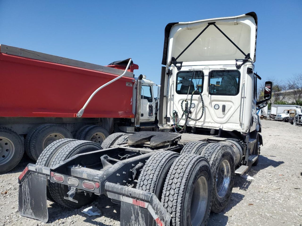 2024 Freightliner Cascadia 116 - Second Truck Parts