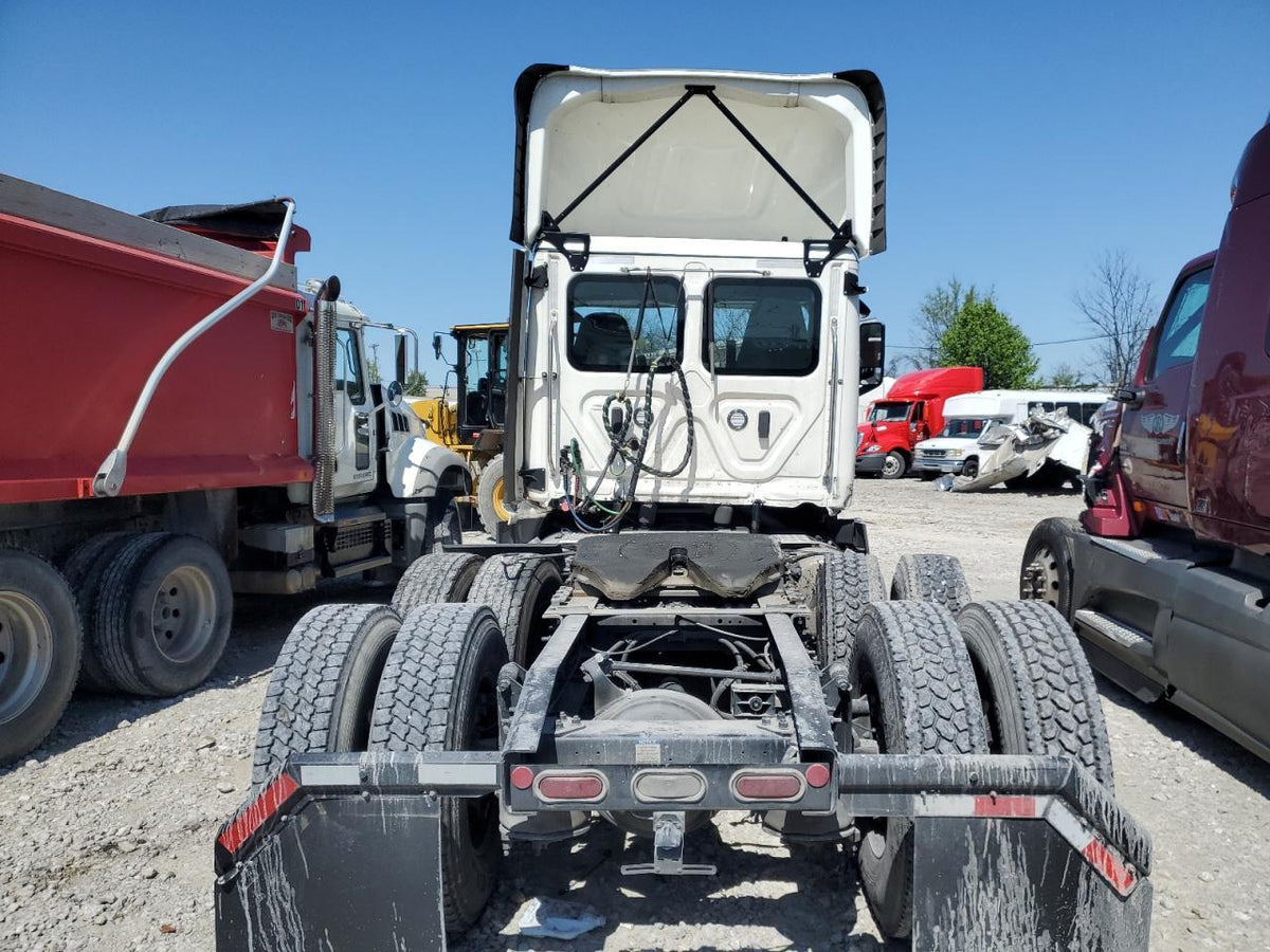 2024 Freightliner Cascadia 116 - Second Truck Parts