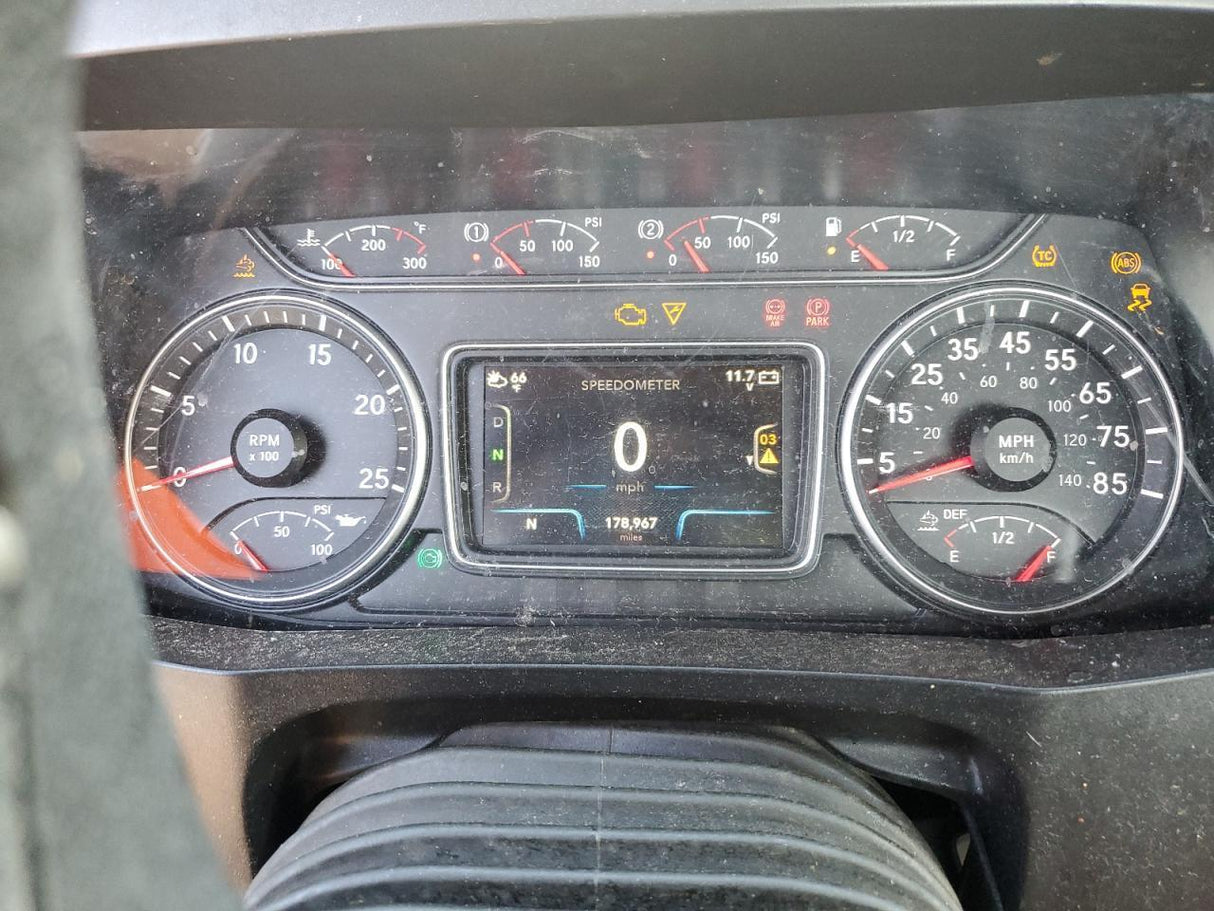 2022 INTERNATIONAL LT625 - Second Truck Parts