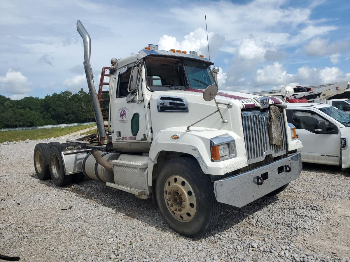 2016 Western Star 4700 - Second Truck Parts