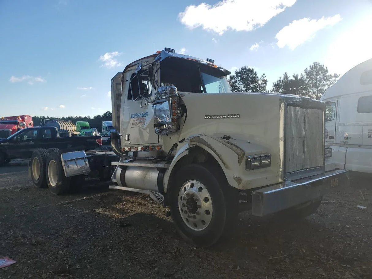 2016 Western Star 4900FA - Second Truck Parts