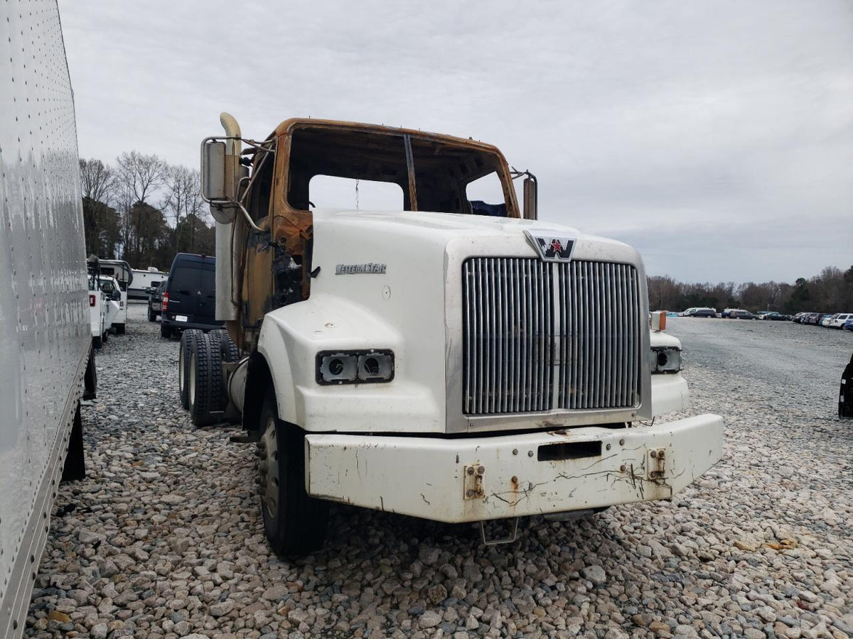 2018 WESTERN STAR 4900SA - Second Truck Parts