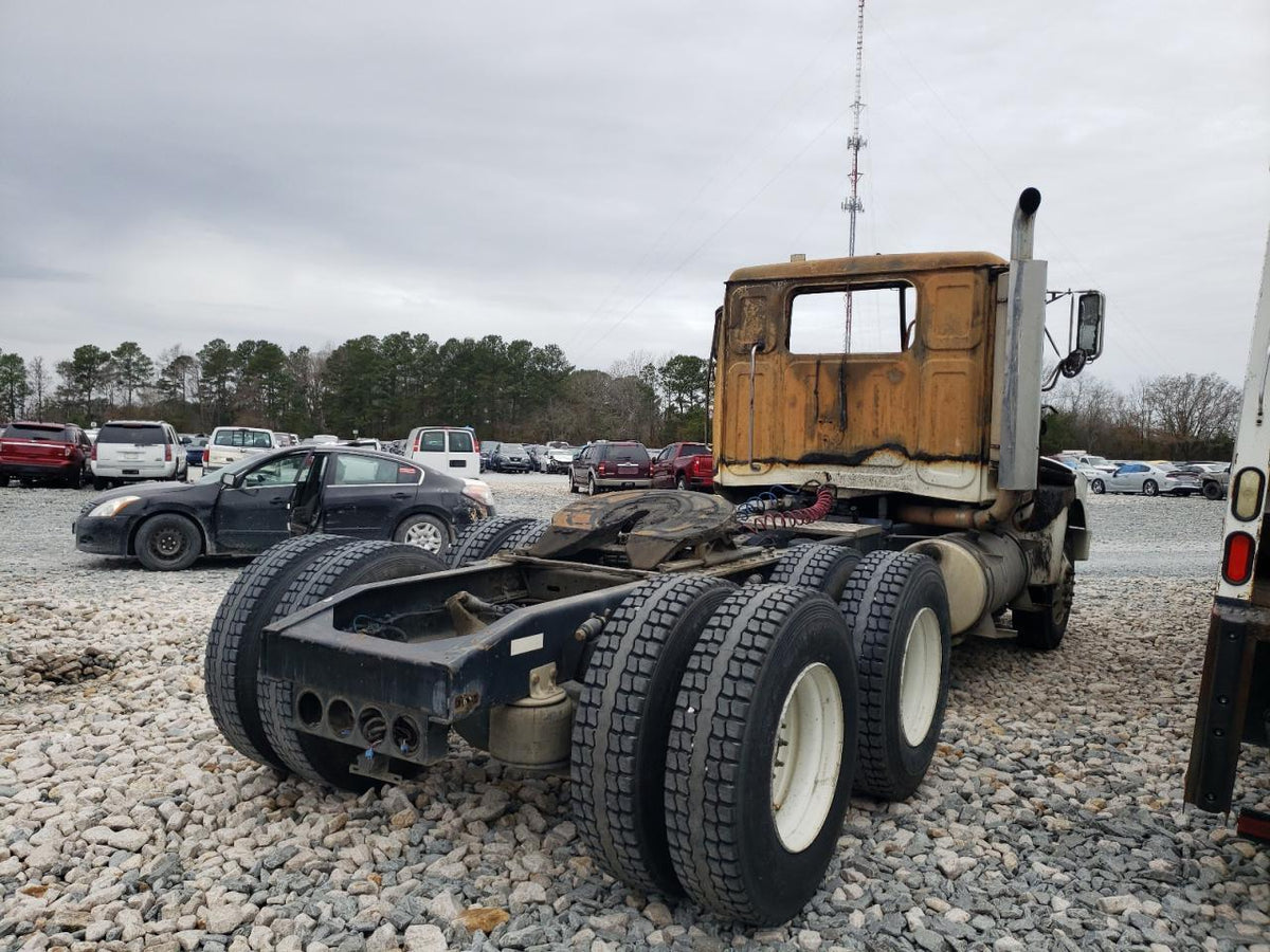 2018 WESTERN STAR 4900SA - Second Truck Parts