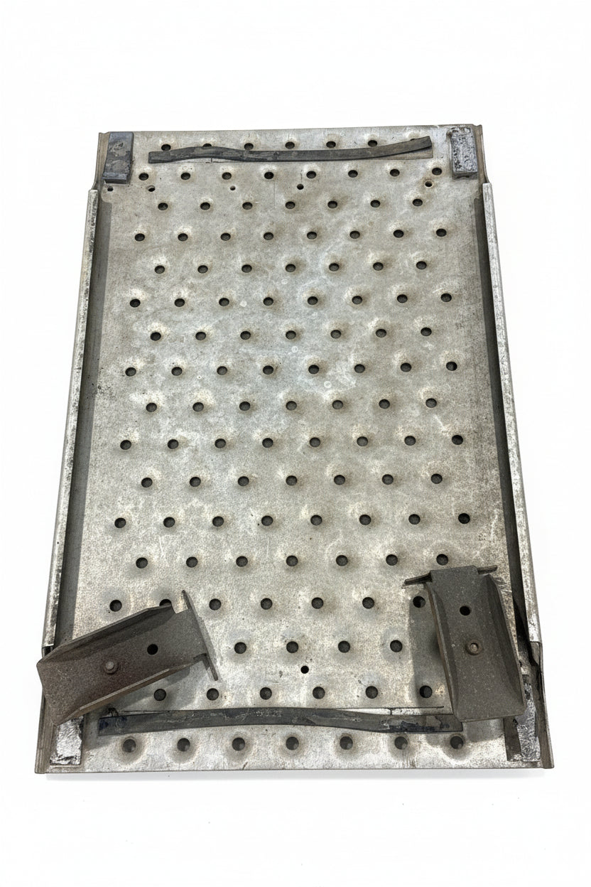 Genuine Freightliner Deck Plate 525 Thread