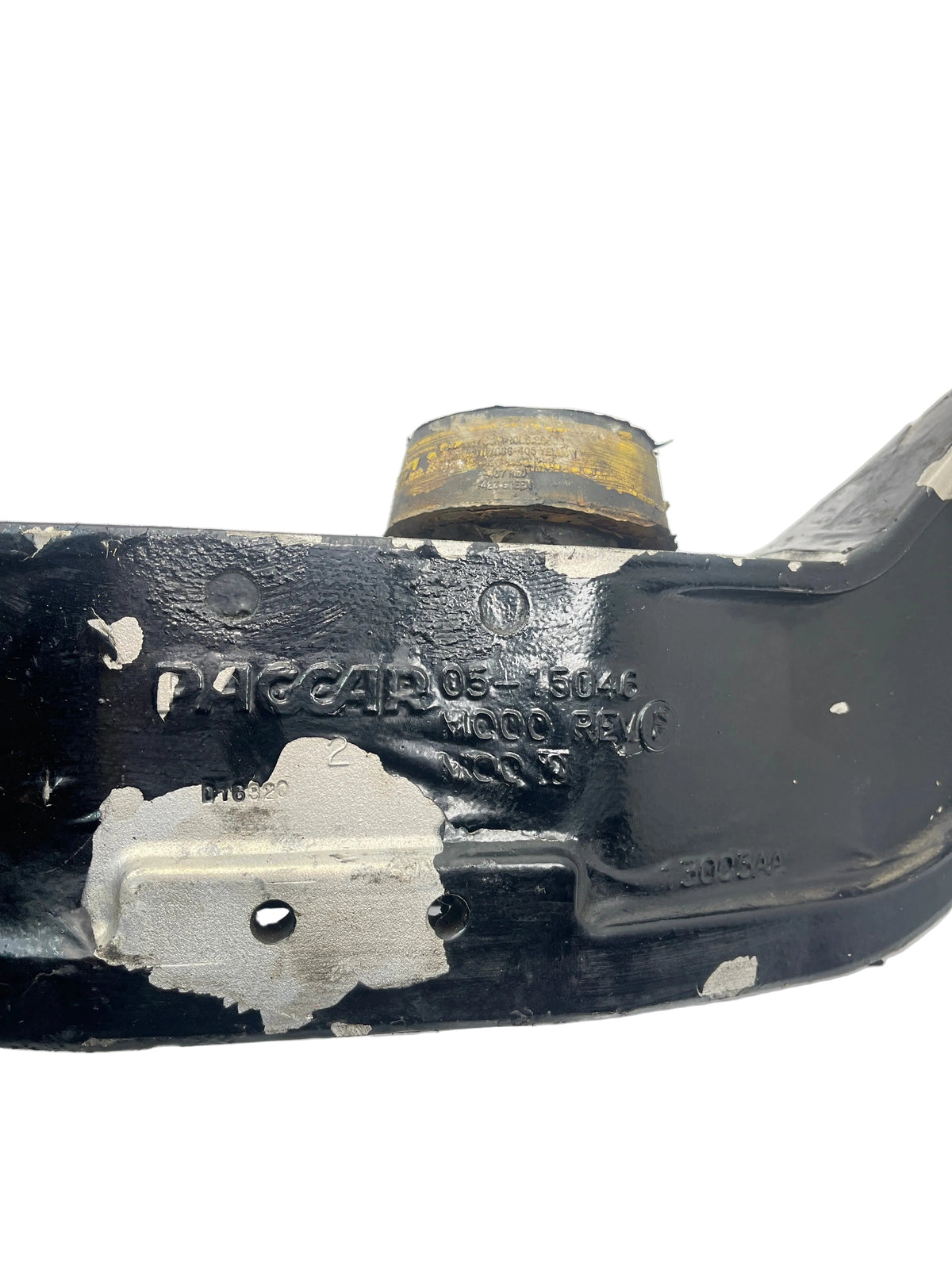 05-15046 Genuine Paccar Front Engine Mount - Engine Mounts