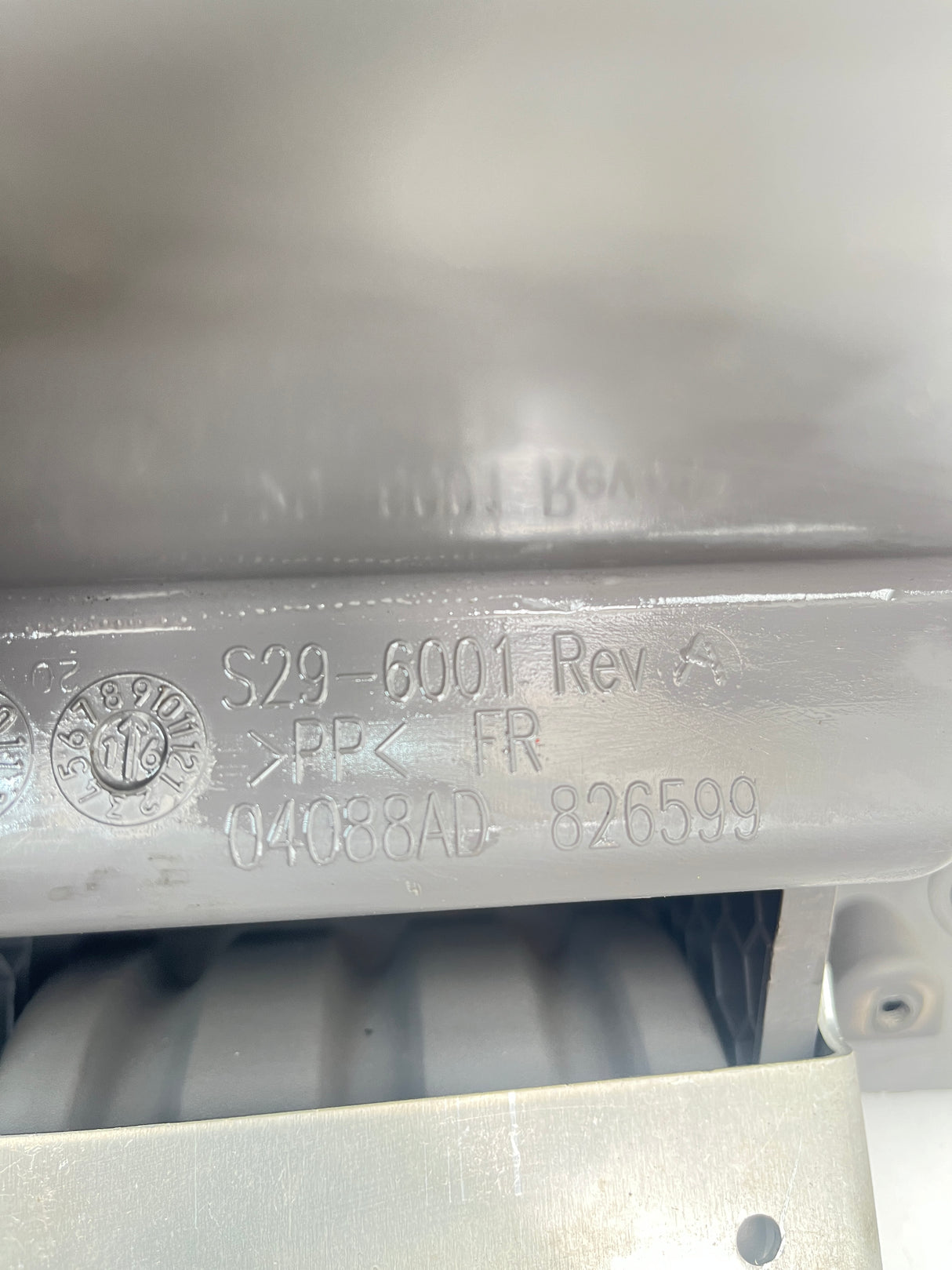 S29-6001 Genuine Paccar Glovebox Assembly