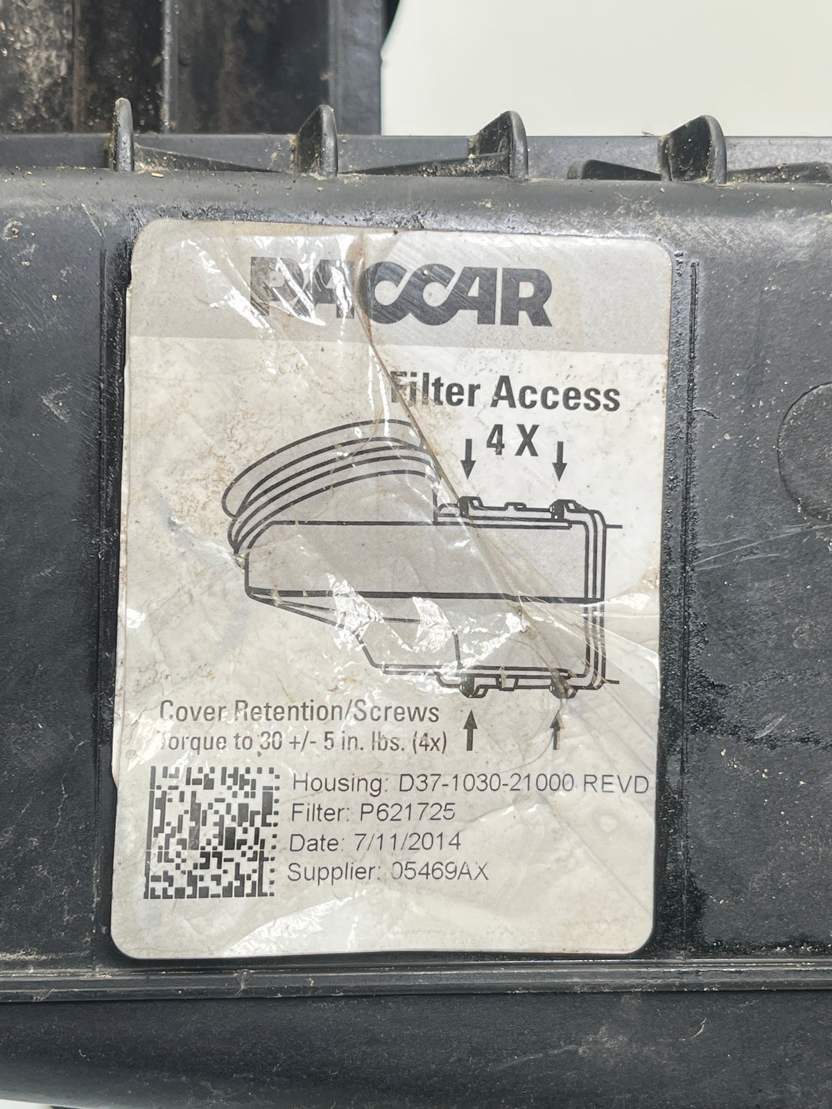 D37-1030-21000 Genuine Paccar Air Cleaner - Air Cleaners