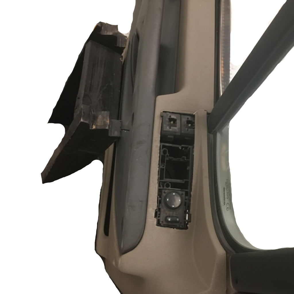 Complete RH door assembly off of 10' FTL Cascadia OEM