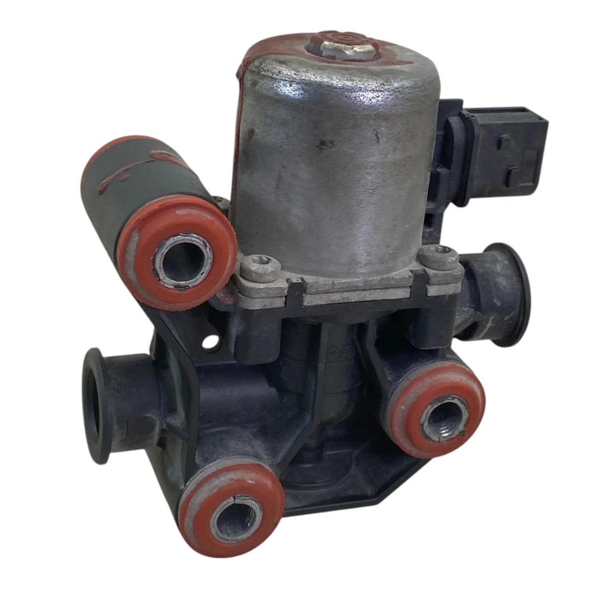 04-33700-000 Genuine Wabco Water Supply Valve - Second Truck Parts