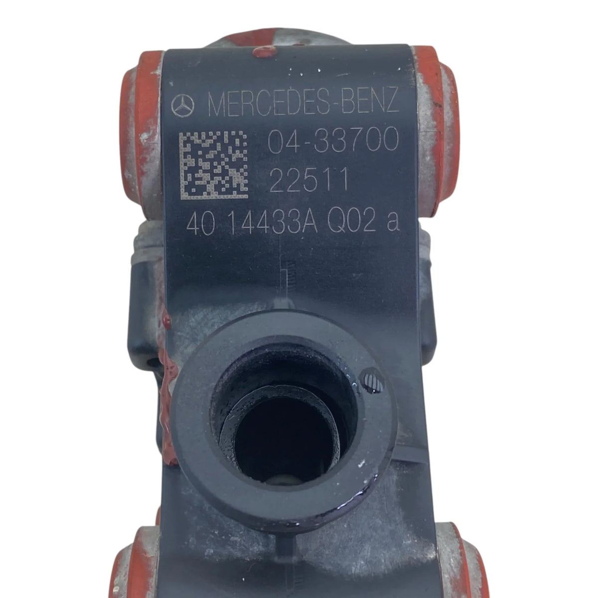 04-33700-000 Genuine Wabco Water Supply Valve - Second Truck Parts