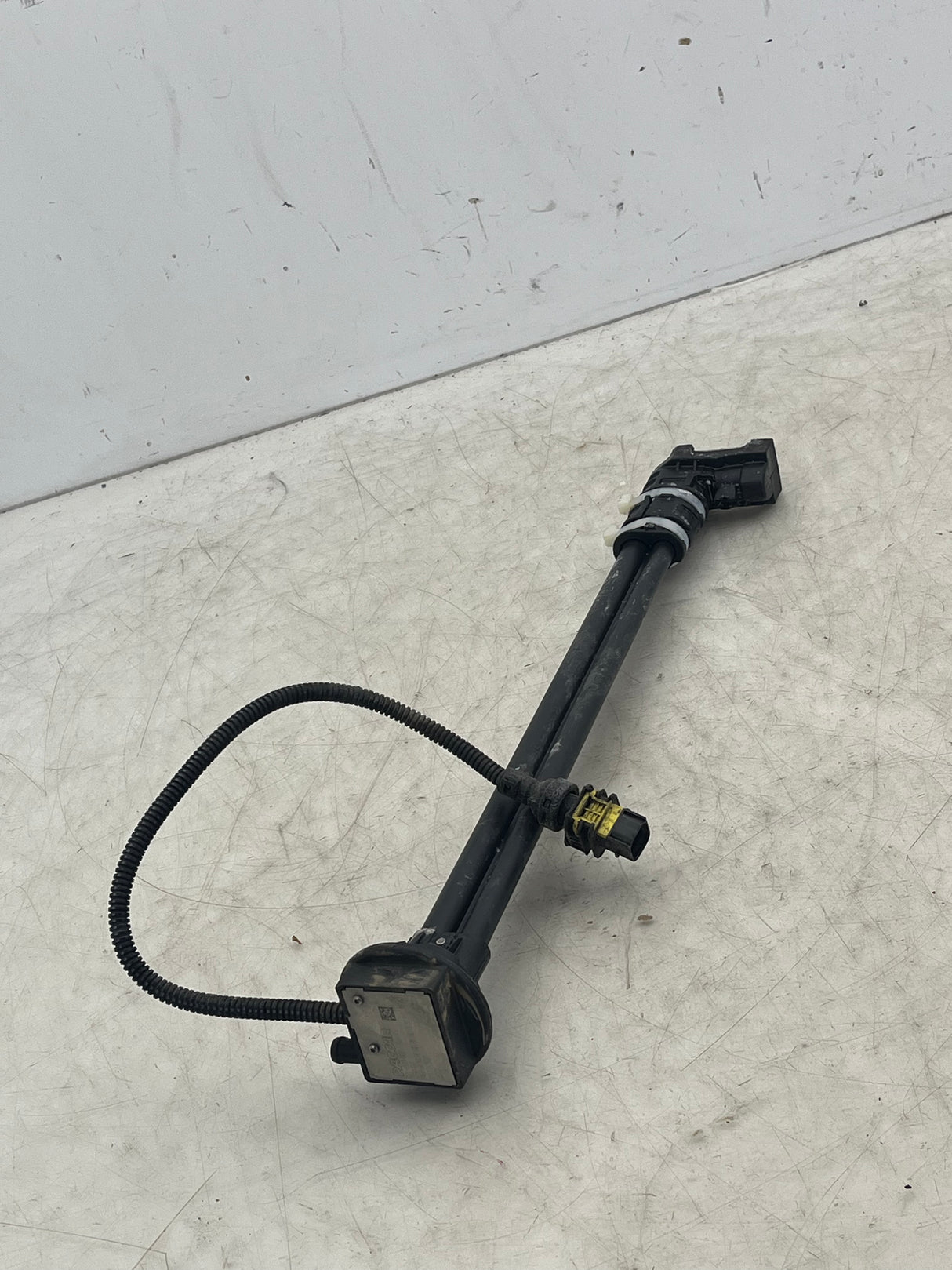 Q21-6170-003 Genuine Kenworth DEF Concentration Sensor - Second Truck Parts