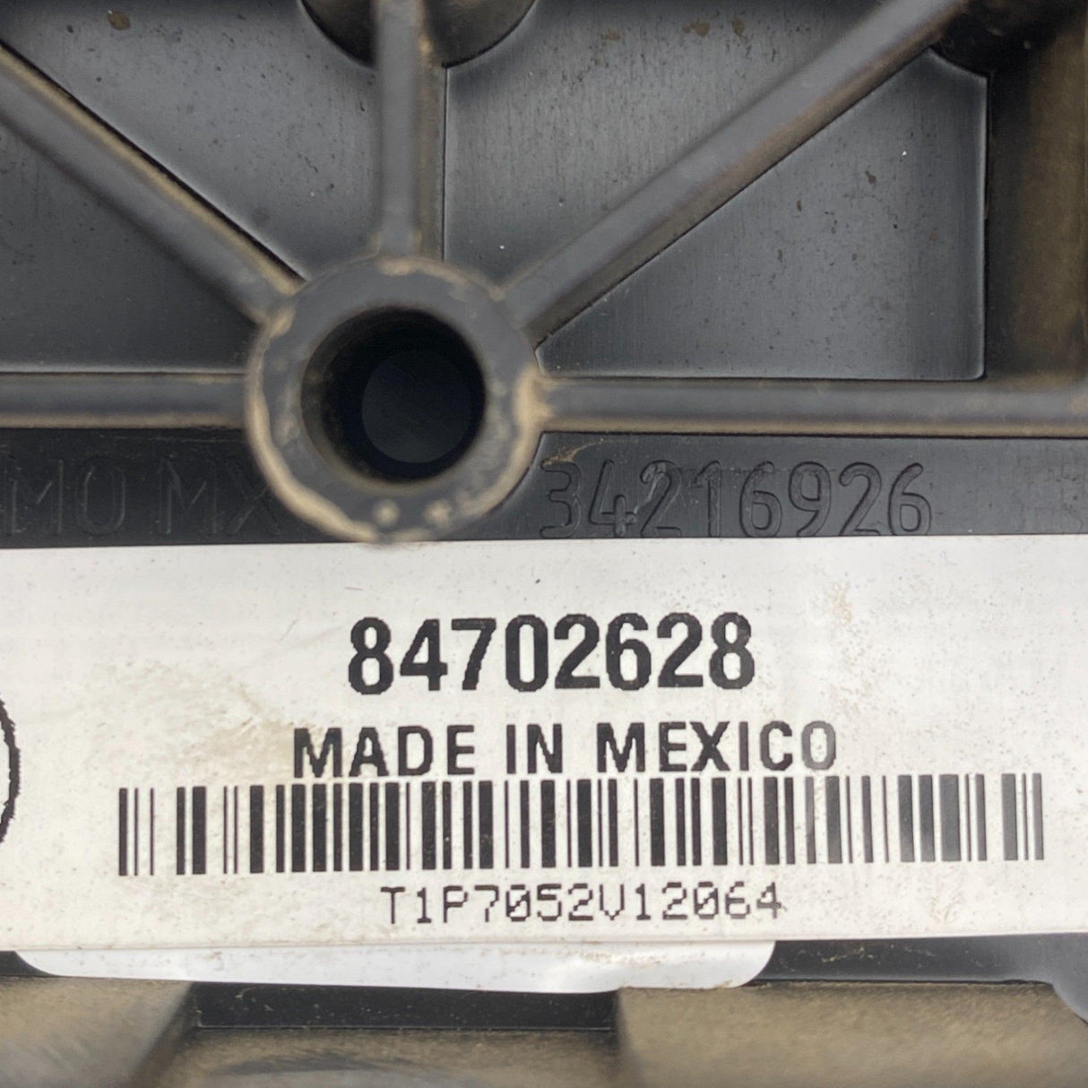 84702628 Genuine Volvo Horn Button - Second Truck Parts