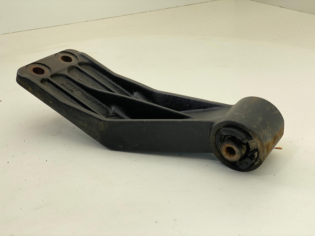 20900880 Genuine Volvo Right Cab Mount Bracket - Second Truck Parts
