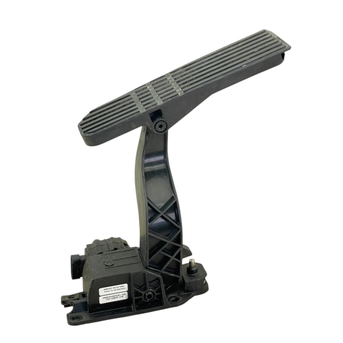 A01-33821-001 Genuine Freightliner Accelerator Pedal - Second Truck Parts