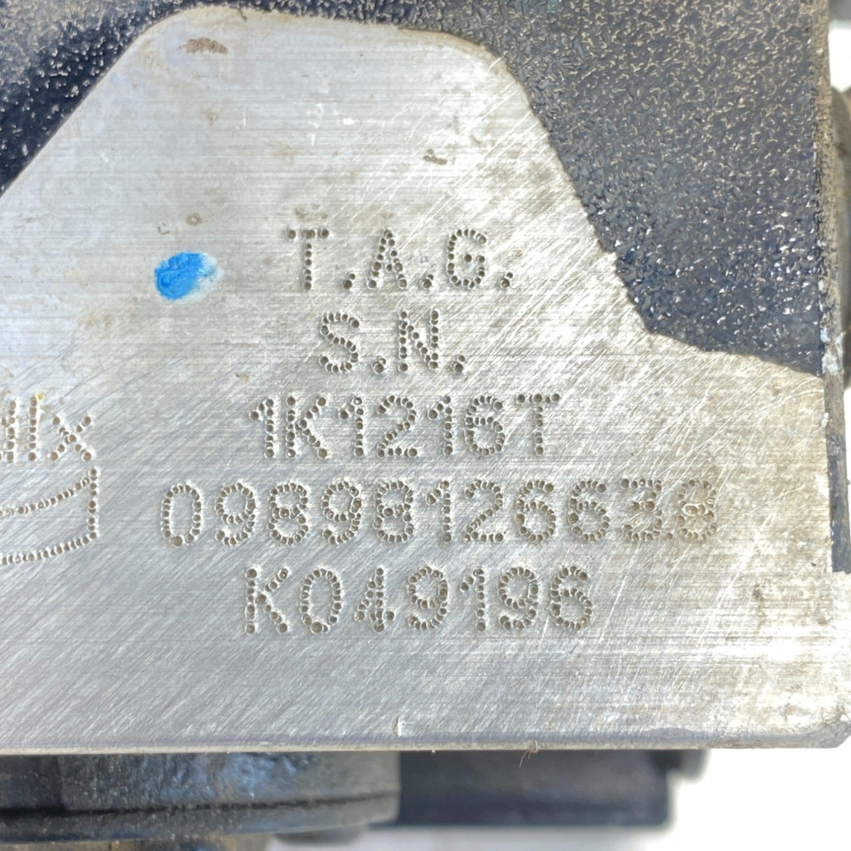 K049196 Genuine Bendix Ad-Is Air Dryer Single Assembly - Second Truck Parts