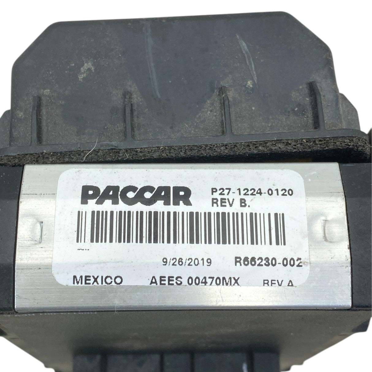 P27-1224-0120 Genuine Paccar Fuse Box Assembly - Second Truck Parts
