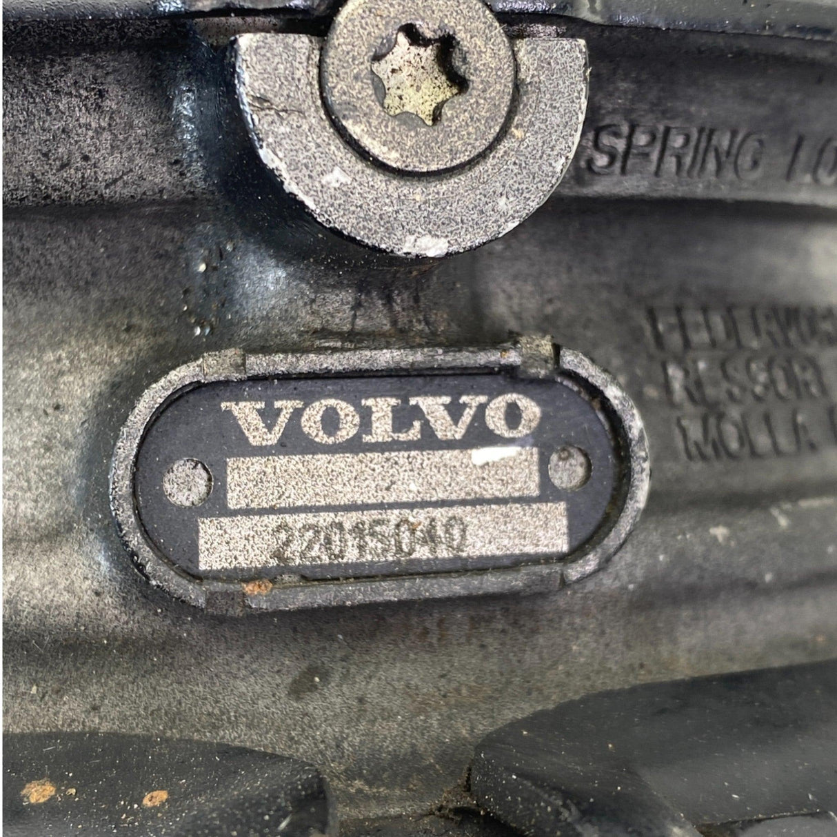 22015040 Genuine Volvo Air Brake Chamber - Second Truck Parts