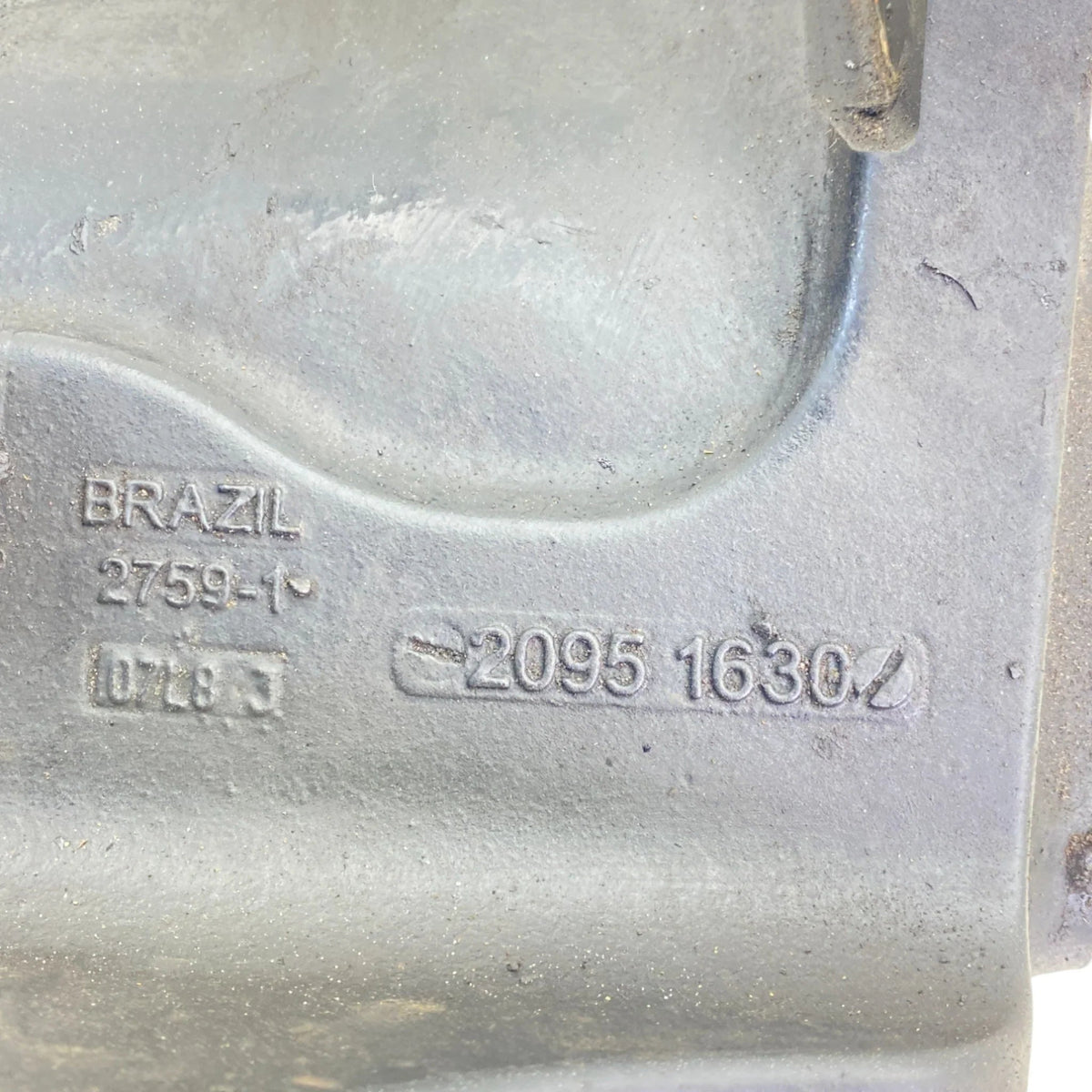 20951630 Genuine Volvo Bracket - Second Truck Parts
