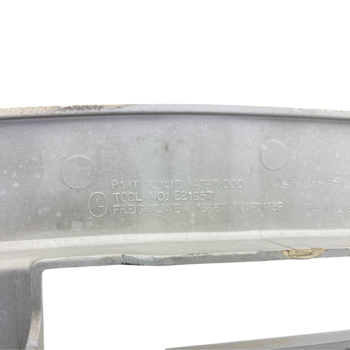 17-14787-000 Genuine Freightliner Grille - Second Truck Parts