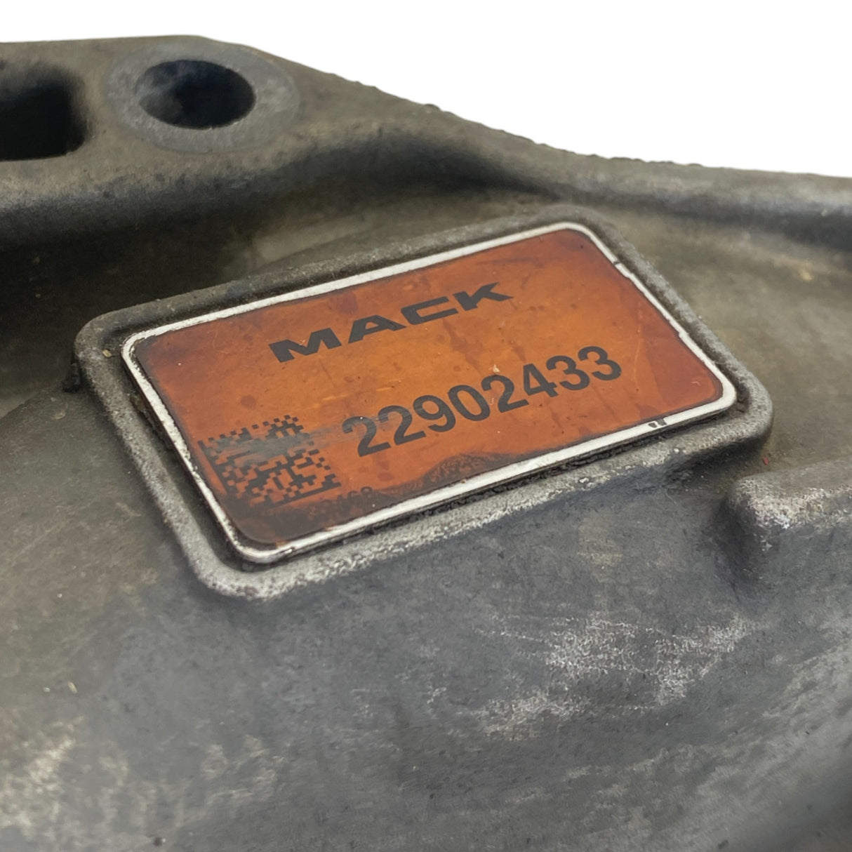 207744940 Genuine Mack Water Pump