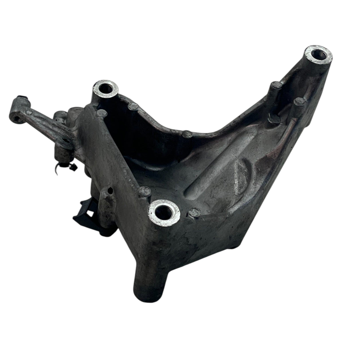 7096634C2 Genuine International Compressor Inlet Duct Bracket