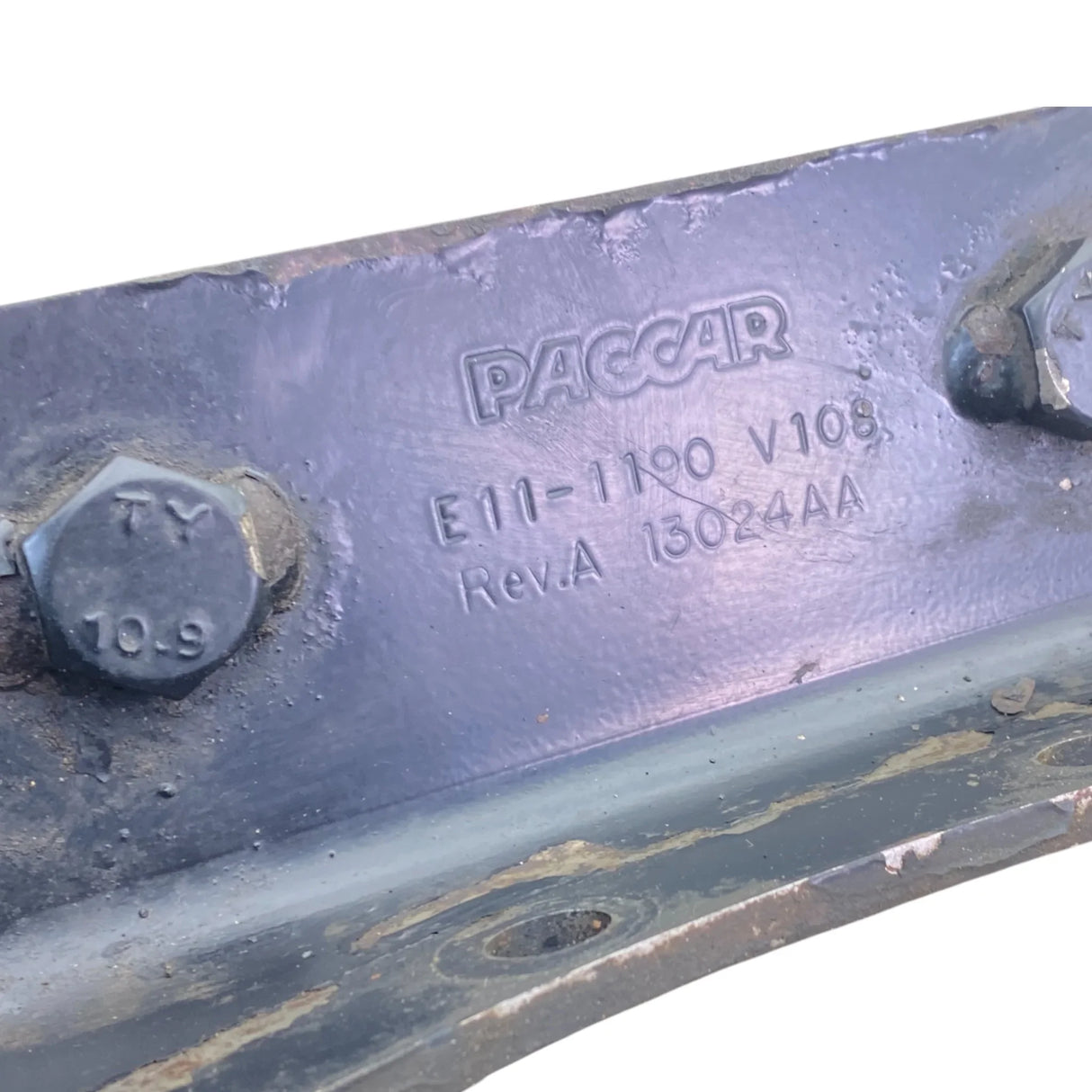 E11-1190 Genuine Paccar Bracket - Second Truck Parts