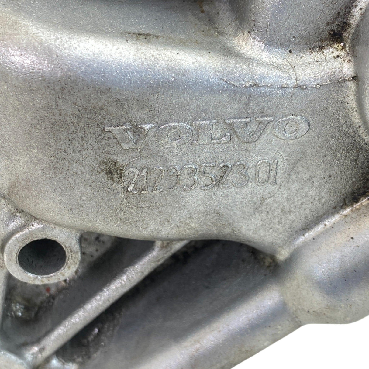 2129352301 Gnuine Volvo Engine Oil Pump - Second Truck Parts