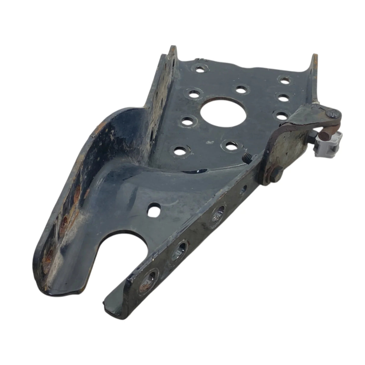 15-24784-001 Genuine Freightliner Right Side Forward Frame Bracket - Second Truck Parts