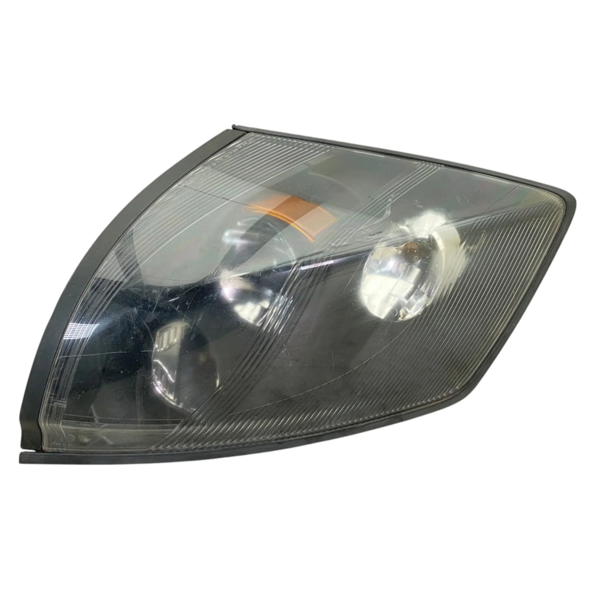 22141268 Genuine Volvo Right Headlamp - Second Truck Parts